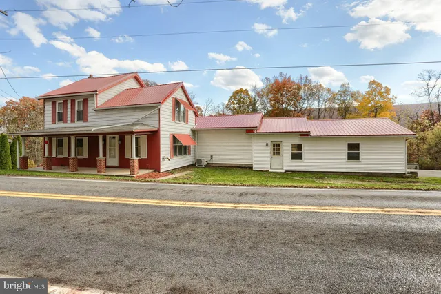 $239,900 | 1755 Pottsville Street, Lykens, PA 17048