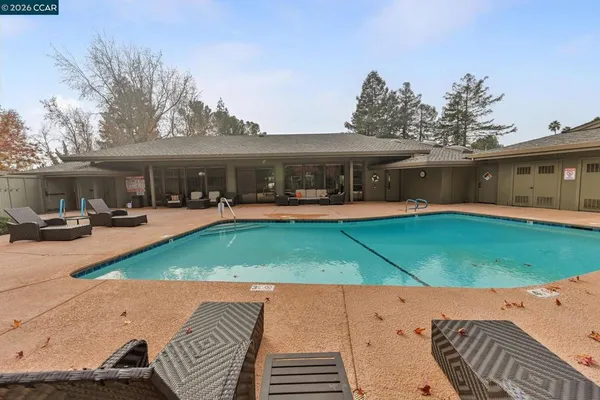 $340,000 | 1201 Monument Boulevard, Concord, CA 94520