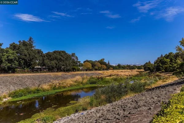 $340,000 | 1201 Monument Boulevard, Concord, CA 94520