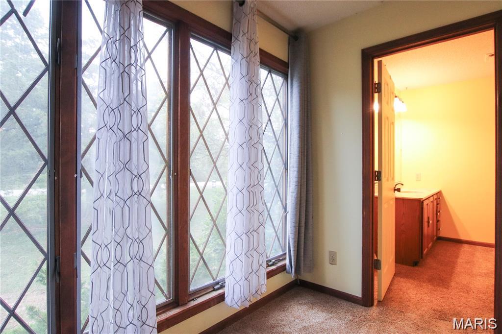 566 Country Lane Sullivan, MO 63080 - Photo 14 of 31