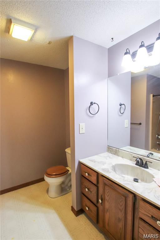 566 Country Lane Sullivan, MO 63080 - Photo 19 of 31