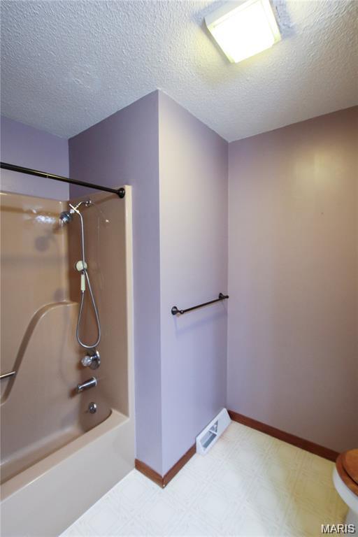 566 Country Lane Sullivan, MO 63080 - Photo 20 of 31