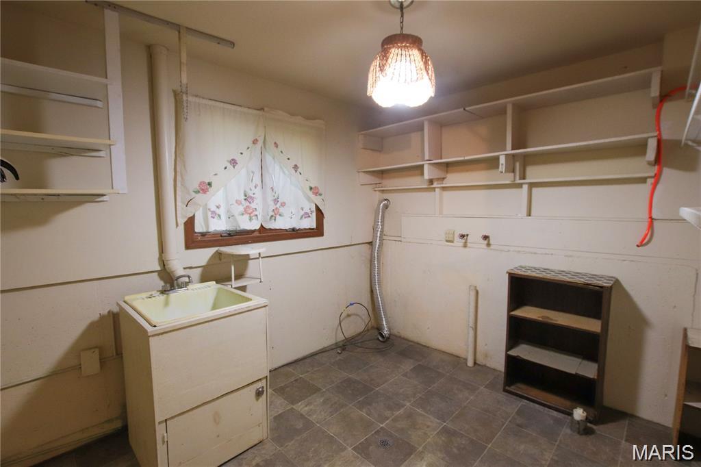 566 Country Lane Sullivan, MO 63080 - Photo 24 of 31