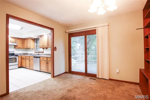 $277,000 | 566 Country Lane, Sullivan, MO 63080