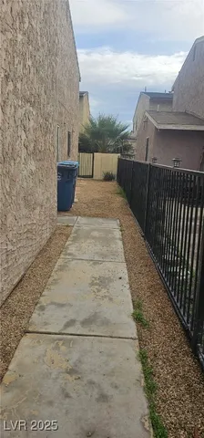 $1,600 | 1214 Mews Lane, Las Vegas, NV 89101