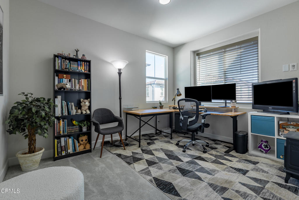 3067 Harrison Lane Simi Valley, CA 93065 - Photo 16 of 46 021