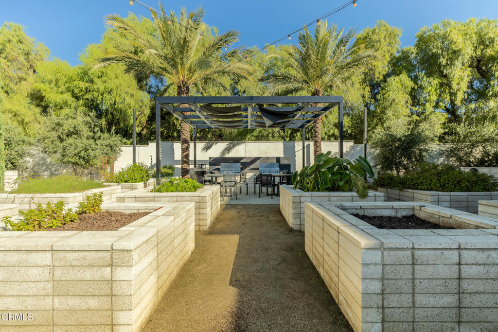 3067 Harrison Lane Simi Valley, CA 93065 - Photo 33 of 46 038