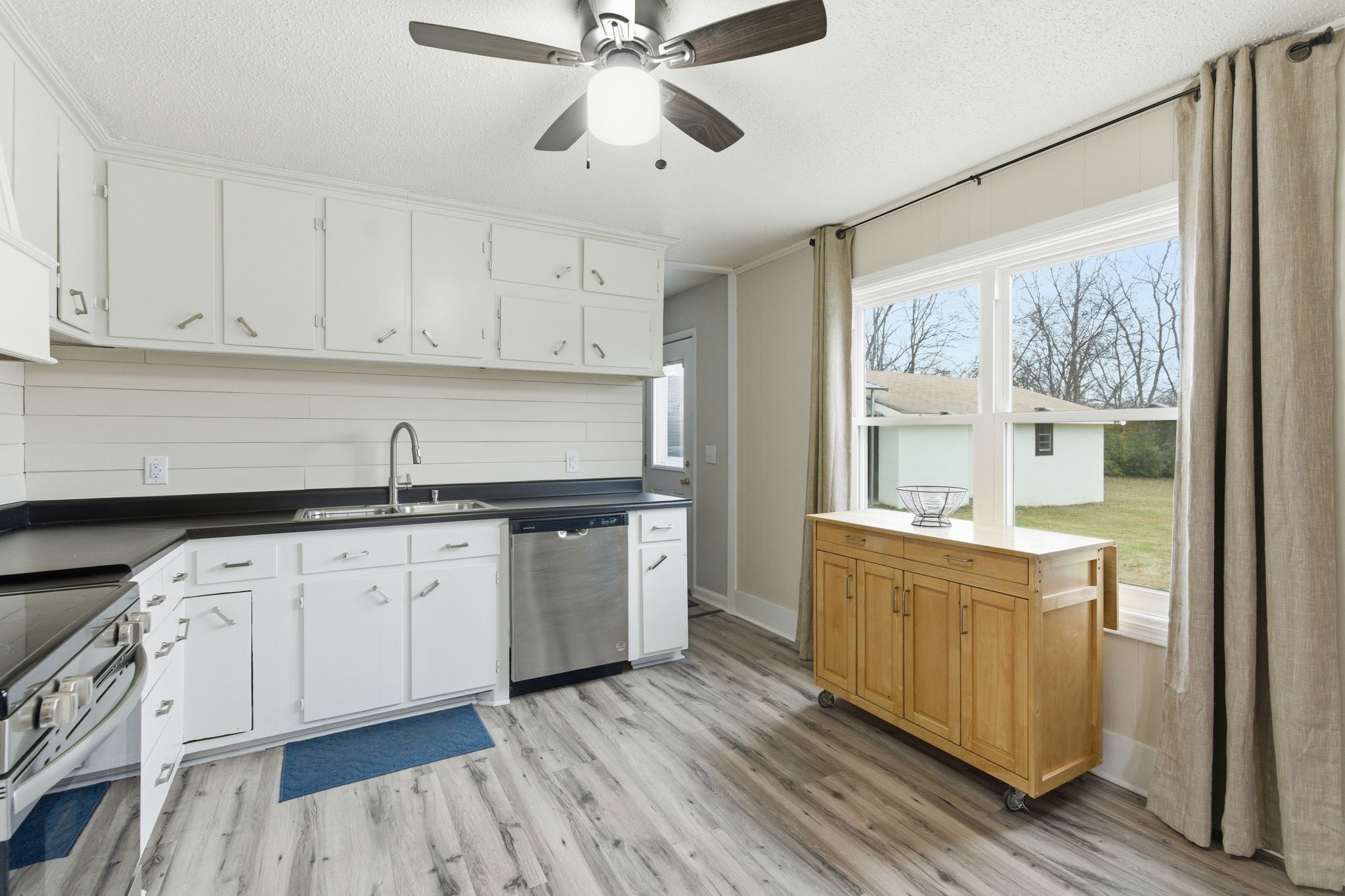 919 Sun Valley Drive Madison, TN 37115 - Photo 9 of 33