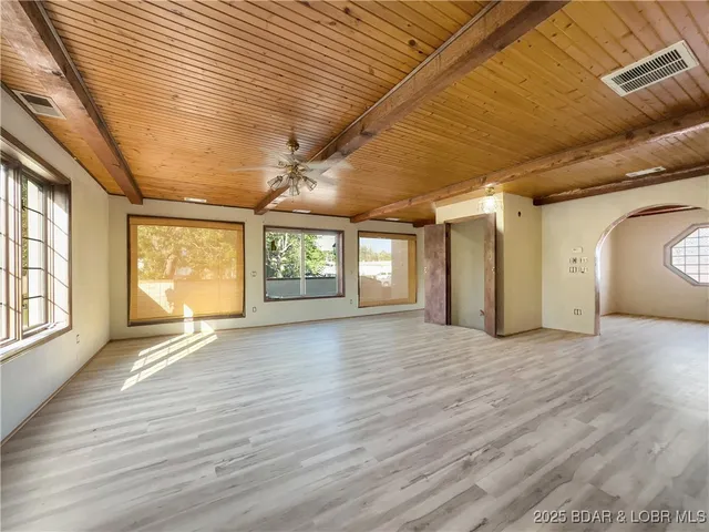 $349,500 | 45 Lake Road, Camdenton, MO 65020