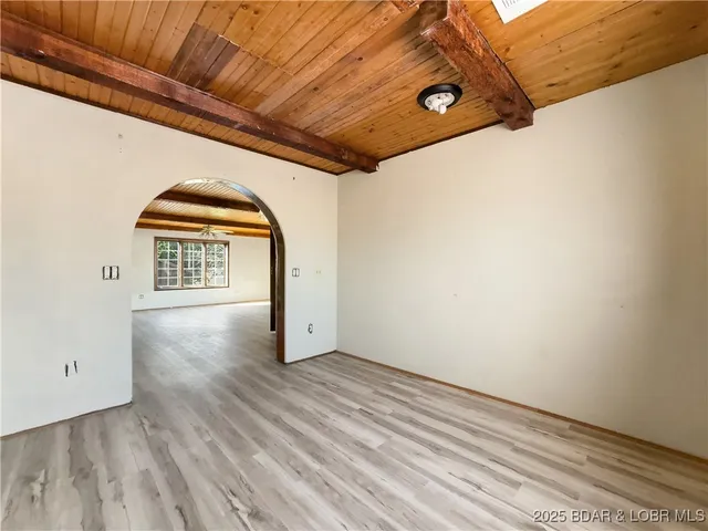 $349,500 | 45 Lake Road, Camdenton, MO 65020