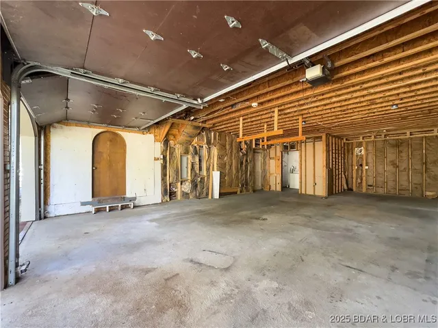 $349,500 | 45 Lake Road, Camdenton, MO 65020