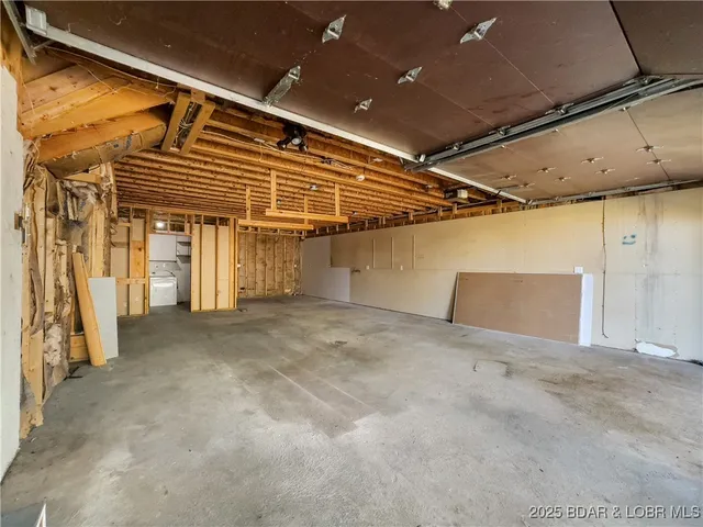 $349,500 | 45 Lake Road, Camdenton, MO 65020