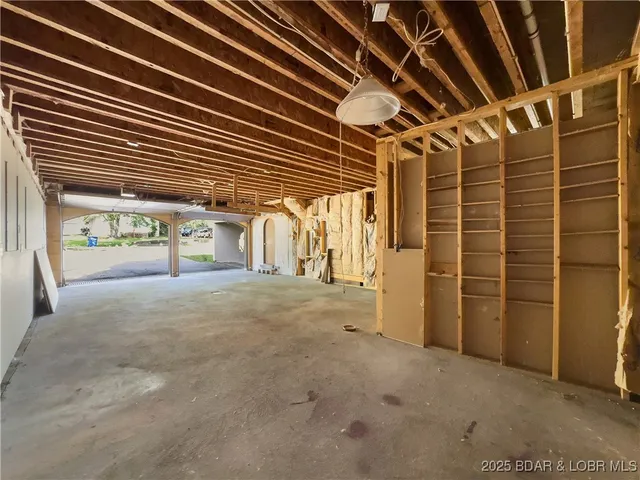 $349,500 | 45 Lake Road, Camdenton, MO 65020