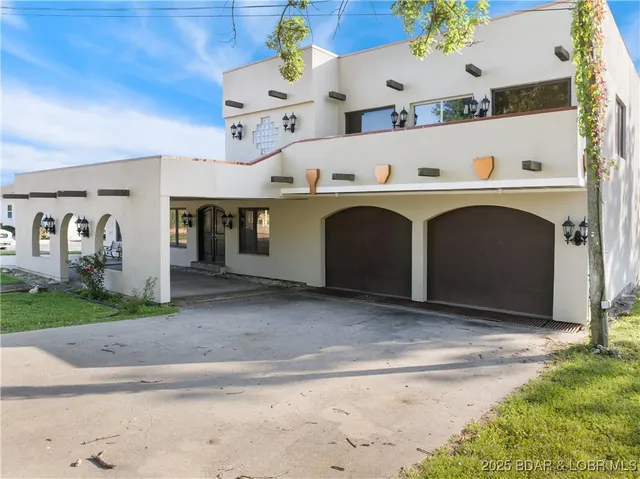 $349,500 | 45 Lake Road, Camdenton, MO 65020