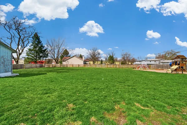 $374,900 | 2314 Westward Drive, Spring Grove, IL 60081