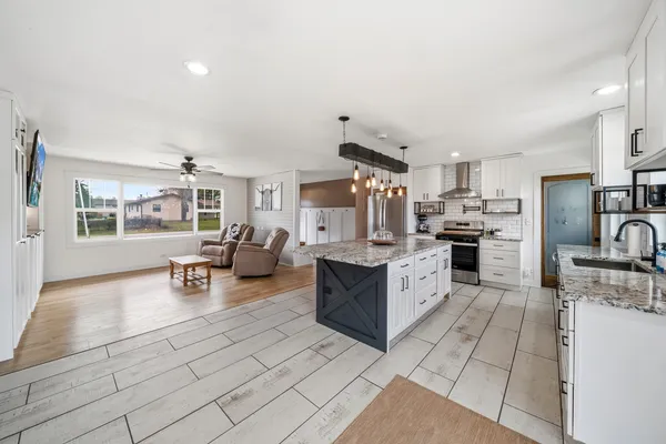 $374,900 | 2314 Westward Drive, Spring Grove, IL 60081