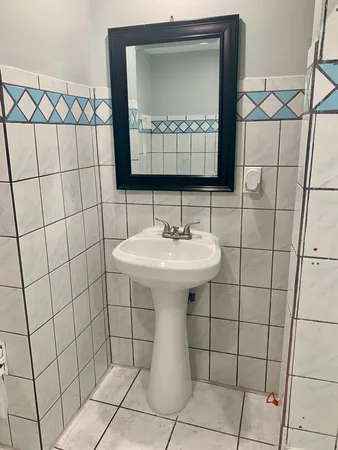 $2,300 | 3547 West Diversey Avenue, Unit 2, Chicago, IL 60647