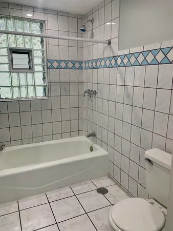 $2,300 | 3547 West Diversey Avenue, Unit 2, Chicago, IL 60647