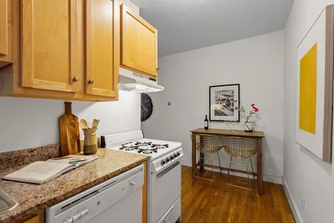 $379,900 | 140 Huron Avenue, Unit 7, Cambridge, MA 02138
