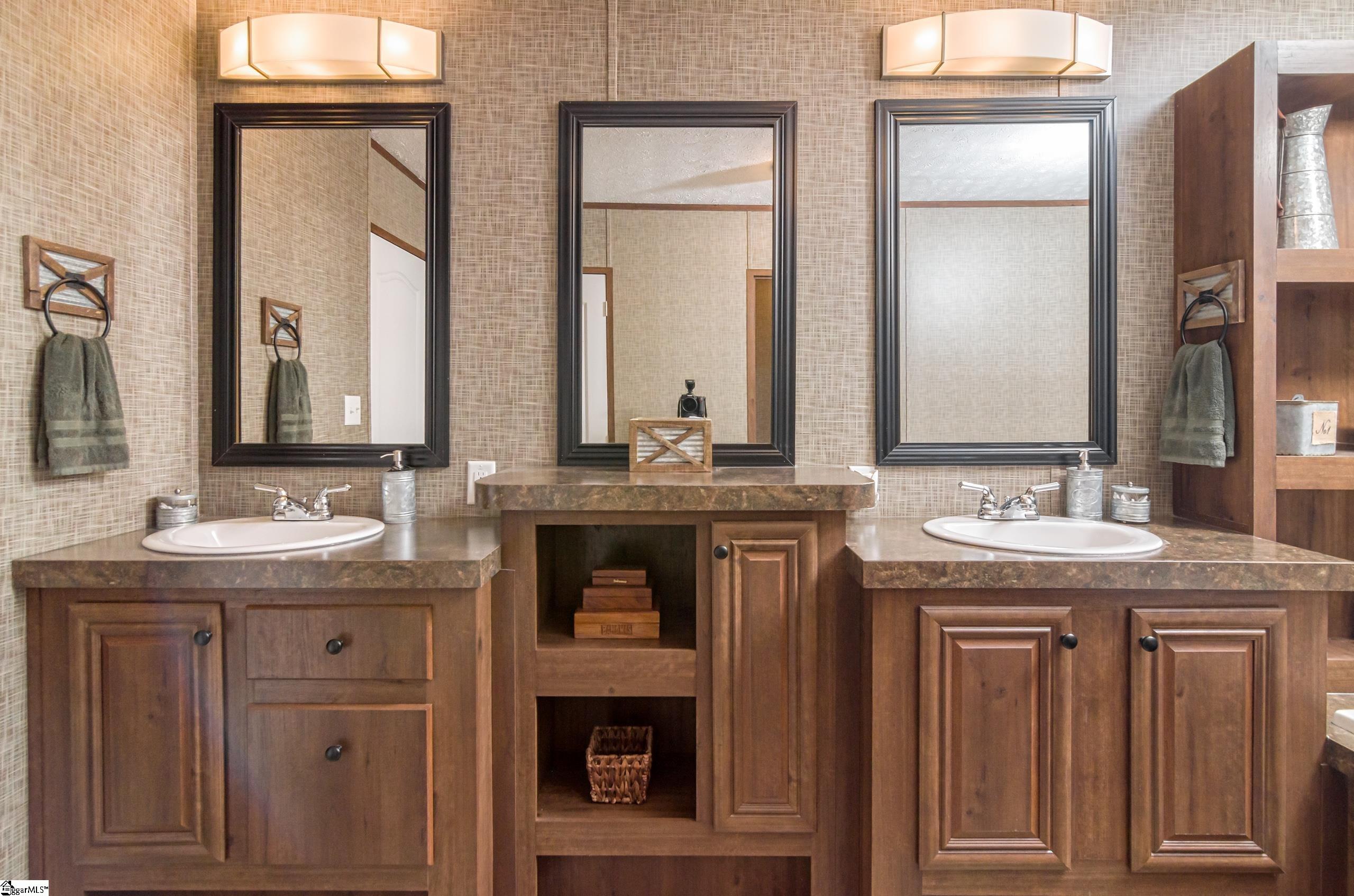 2368 Buckhorn Road Greer, SC 29651 - Photo 19 of 36 Gallery Image 19