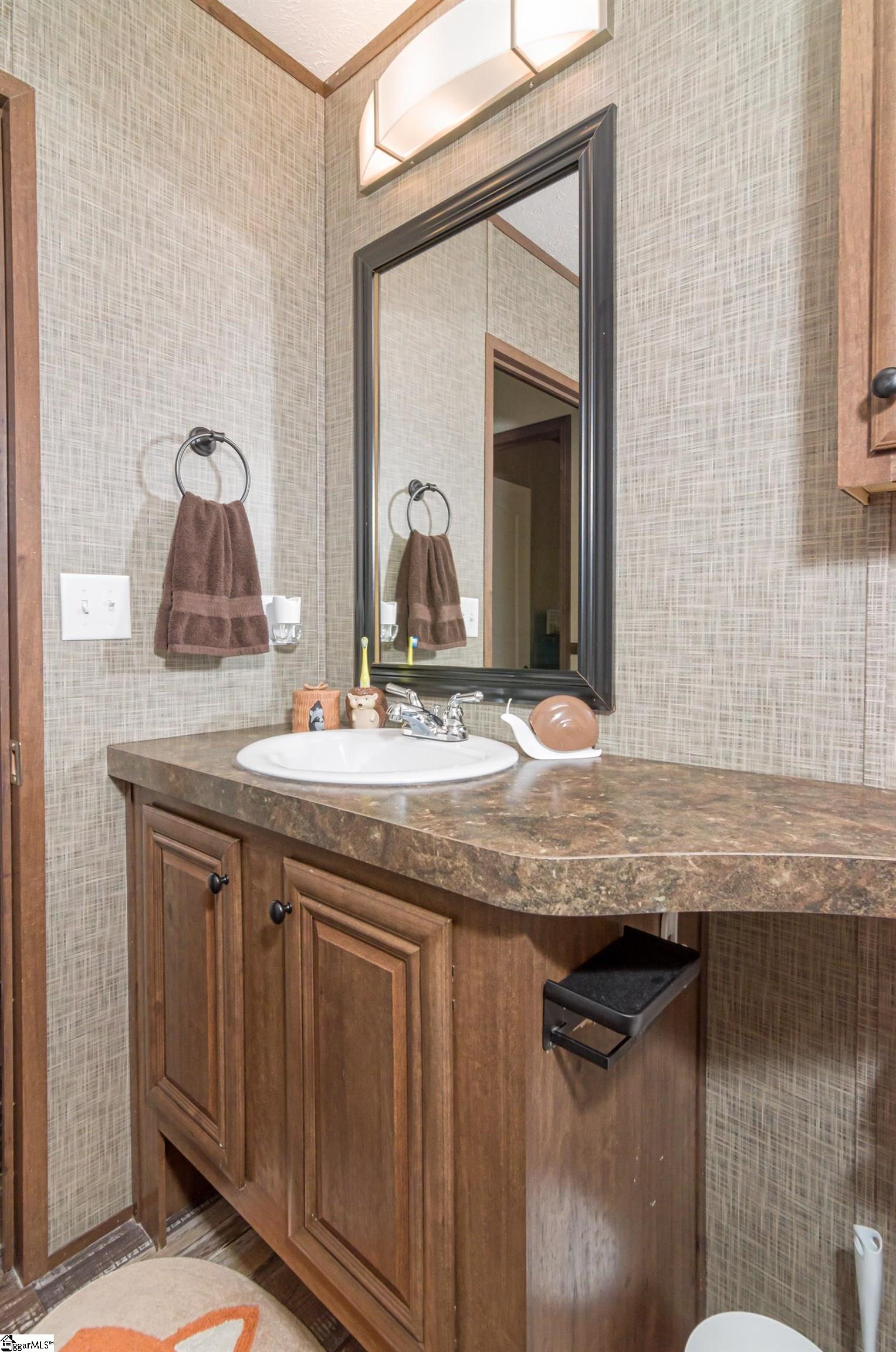 2368 Buckhorn Road Greer, SC 29651 - Photo 25 of 36 Gallery Image 25