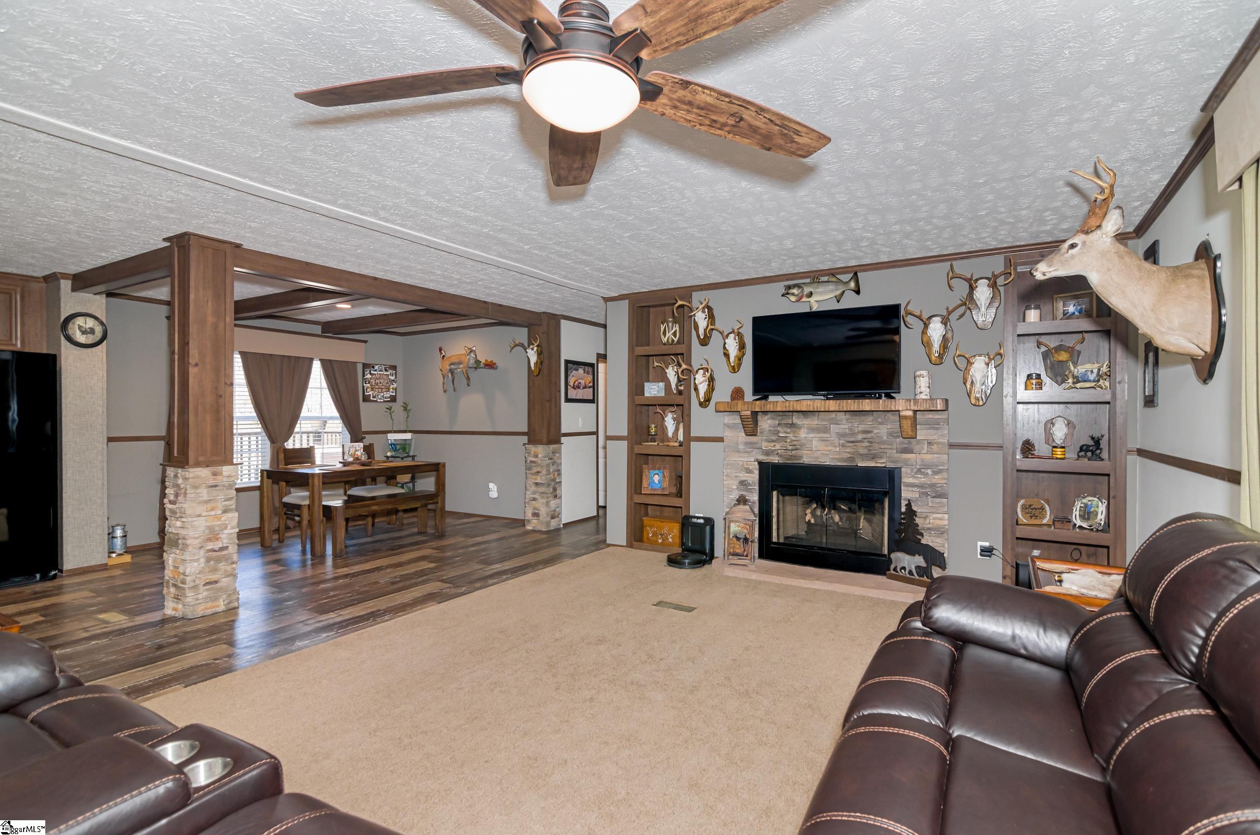 2368 Buckhorn Road Greer, SC 29651 - Photo 3 of 36 Gallery Image 3