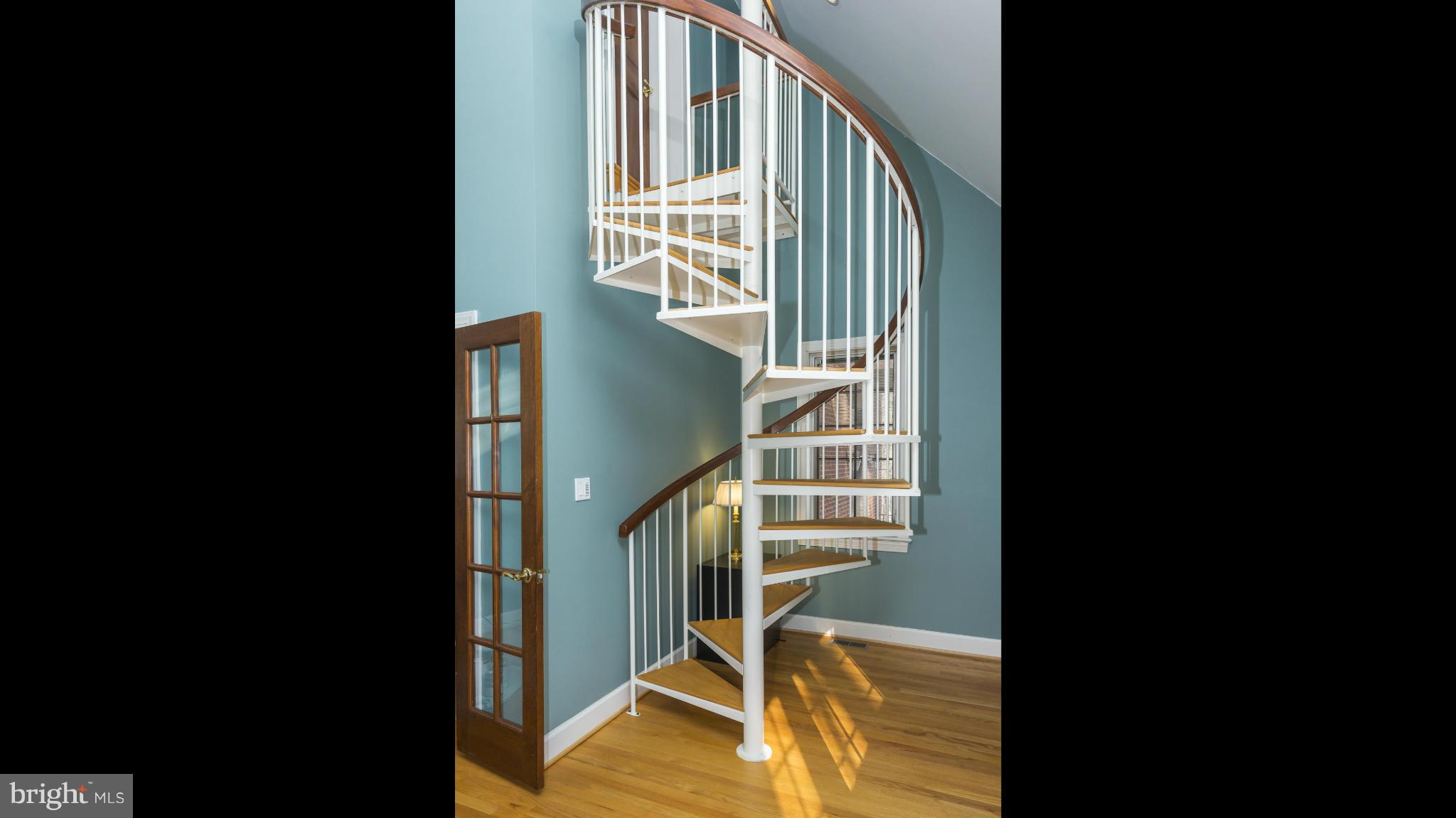 15822 Laughlin Lane Silver Spring, MD 20906 - Photo 7 of 30 Private staircase from 1st flr Office to Master BR