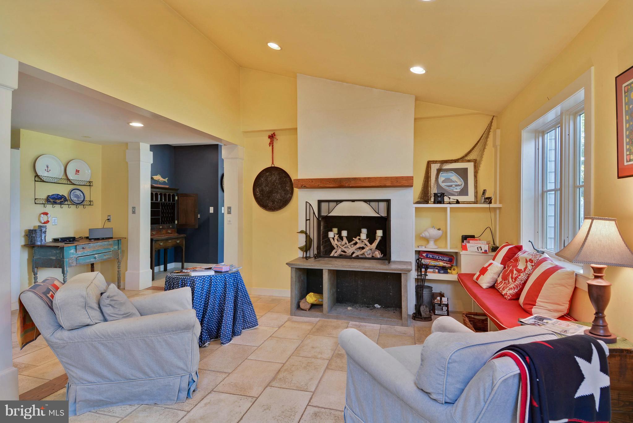 25901 Goose Neck Road Royal Oak, MD 21662 - Photo 14 of 30 Living Room