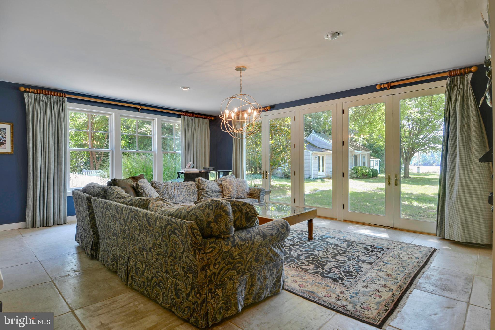 25901 Goose Neck Road Royal Oak, MD 21662 - Photo 10 of 30 Family Room