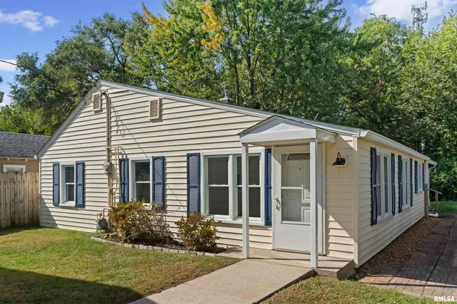 $149,900 | 1501 43rd Street, Moline, IL 61265