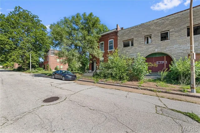 $122,550 | 2743 Madison Street, St. Louis, MO 63106