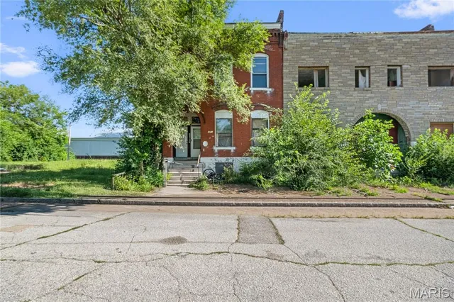$122,550 | 2743 Madison Street, St. Louis, MO 63106