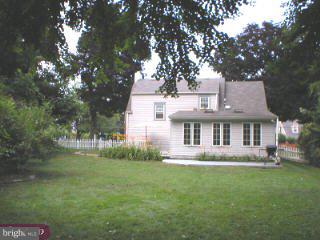 407 Oreland Mill Road Oreland, PA 19075 - Photo 2 of 6 Gallery Image 2