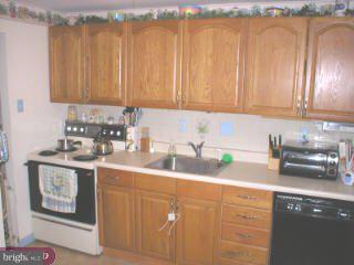 407 Oreland Mill Road Oreland, PA 19075 - Photo 4 of 6 Gallery Image 4