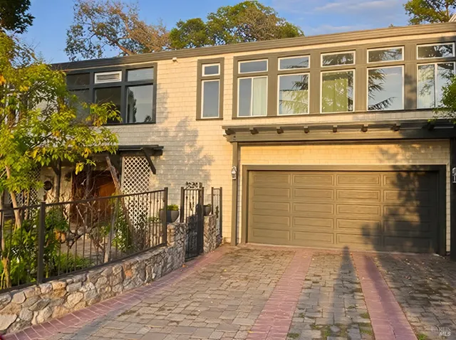 $2,995,000 | 25 Oakhurst Road, San Rafael, CA 94901
