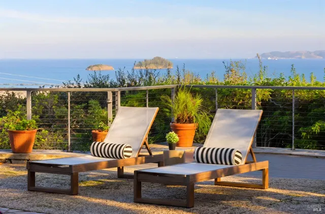 $2,995,000 | 25 Oakhurst Road, San Rafael, CA 94901