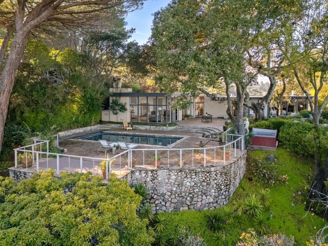 $2,995,000 | 25 Oakhurst Road, San Rafael, CA 94901