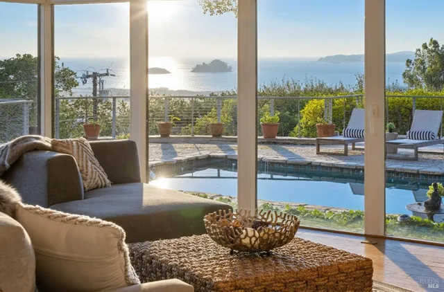 $2,995,000 | 25 Oakhurst Road, San Rafael, CA 94901