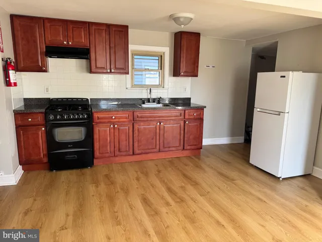 $2,500 | 126 Stockton Street, Hightstown, NJ 08520