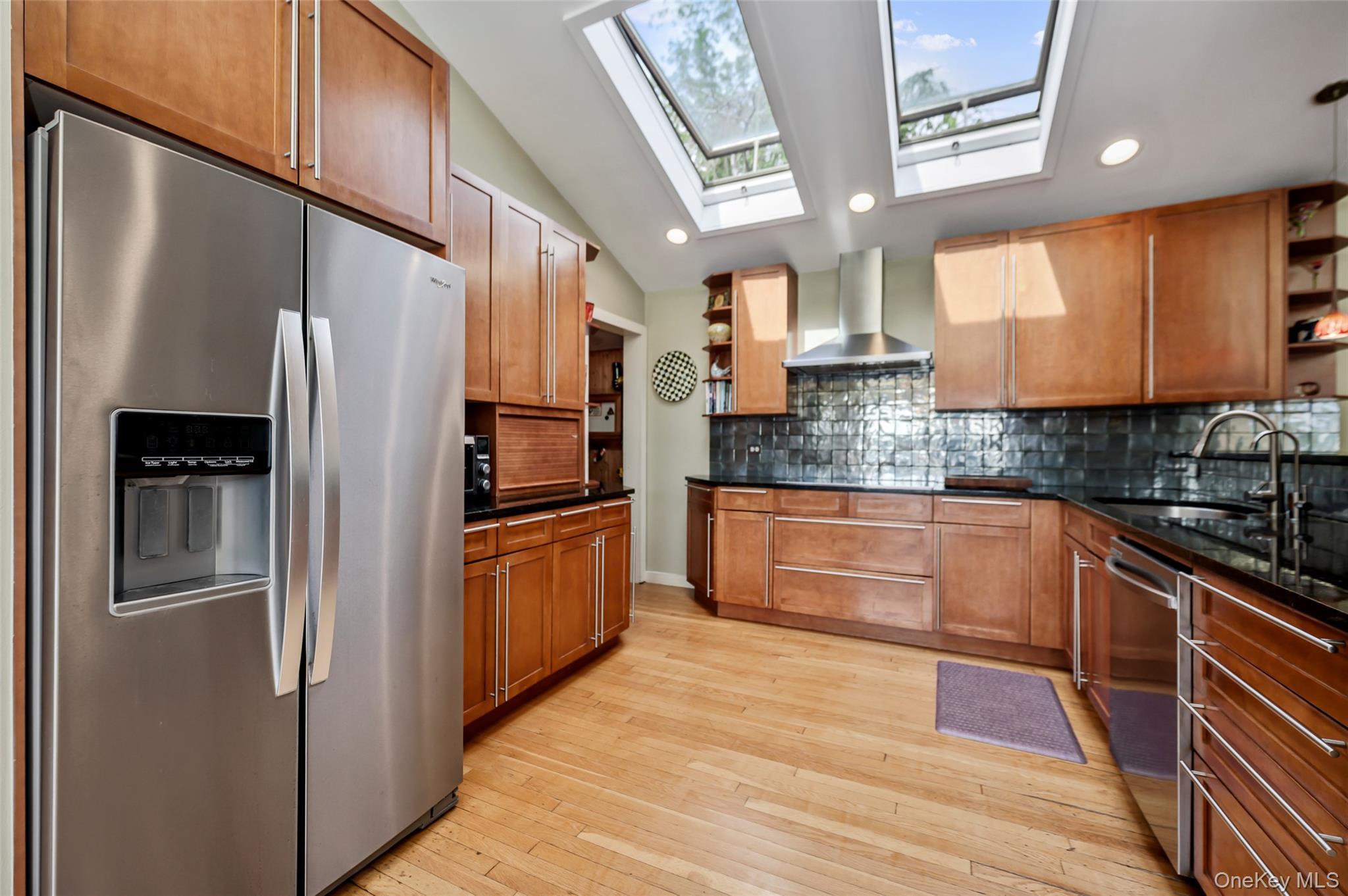 20 Bevin Road Northport, NY 11768 - Photo 12 of 43