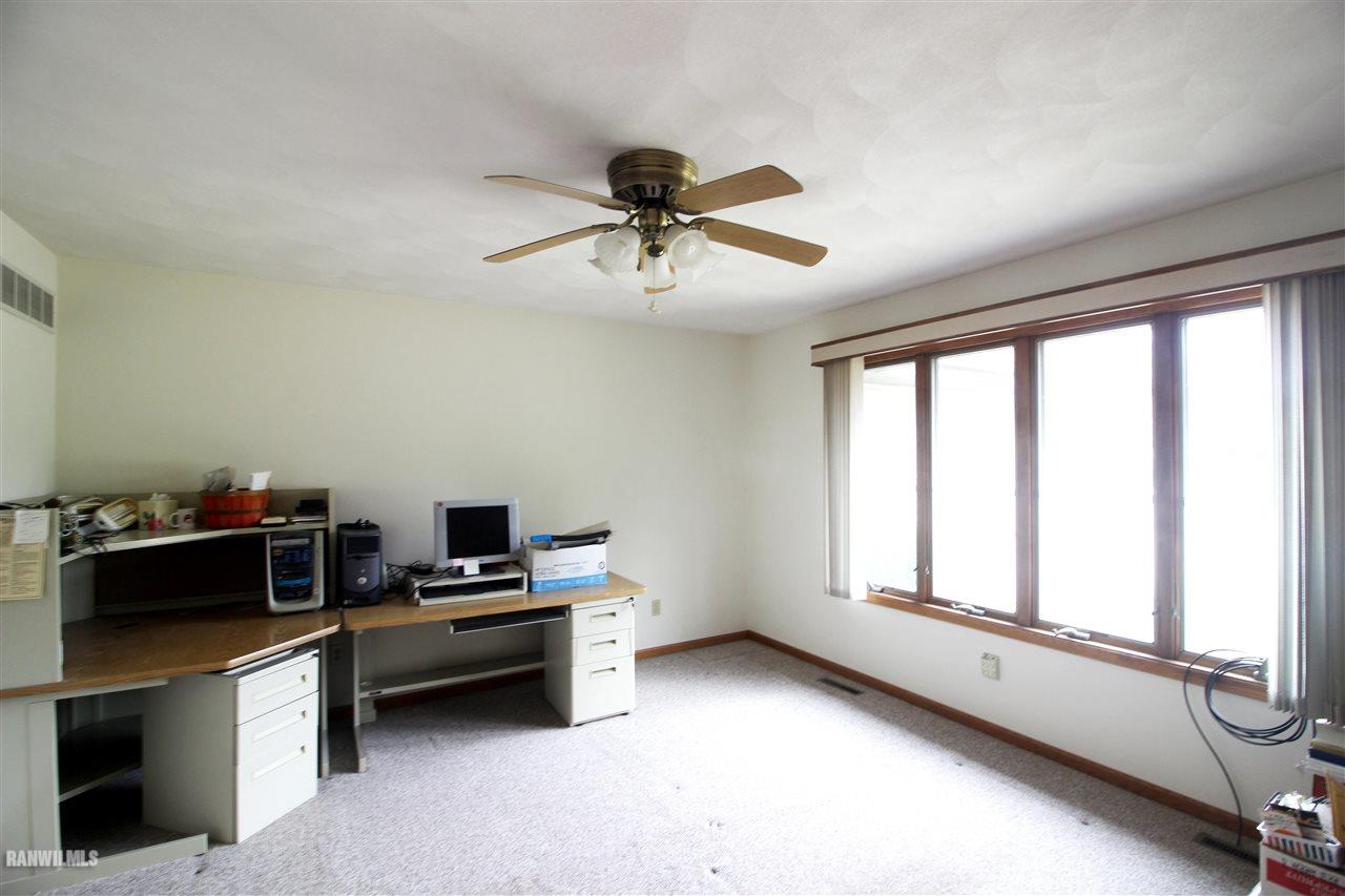 3050 Moss Canyon Road Freeport, IL 61032 - Photo 11 of 27 Gallery Image 11