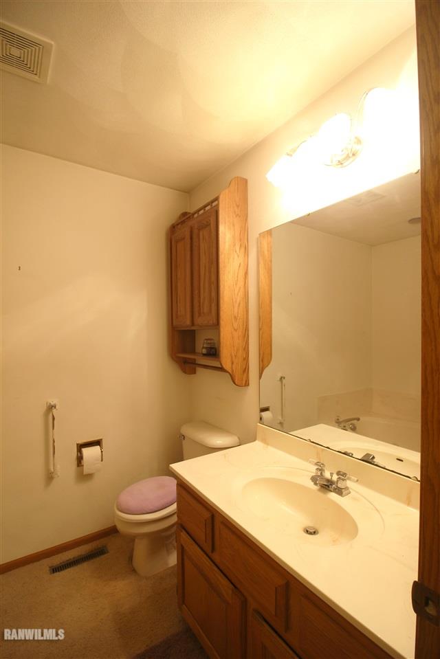 3050 Moss Canyon Road Freeport, IL 61032 - Photo 23 of 27 Gallery Image 23
