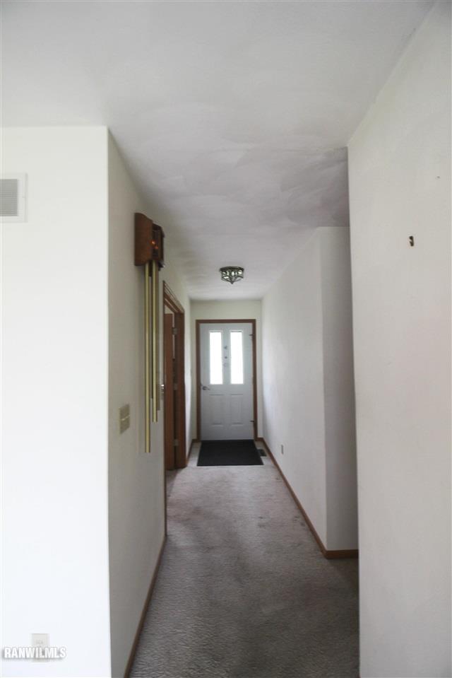 3050 Moss Canyon Road Freeport, IL 61032 - Photo 4 of 27 Gallery Image 4