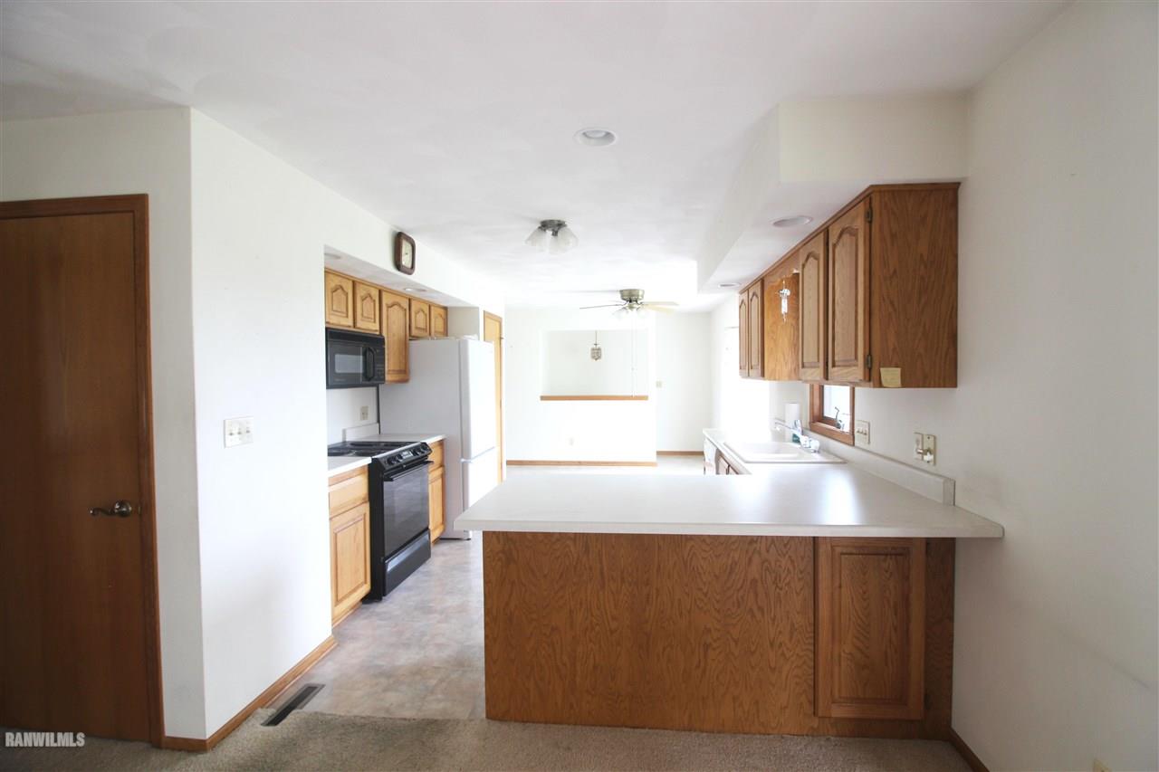 3050 Moss Canyon Road Freeport, IL 61032 - Photo 8 of 27 Gallery Image 8