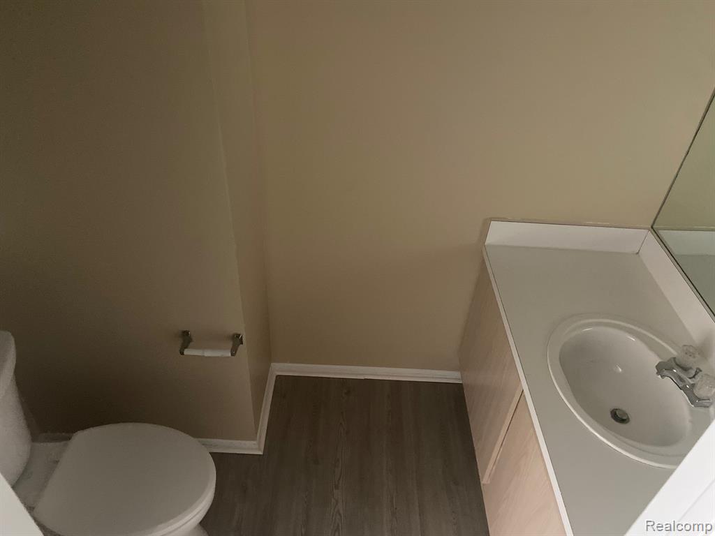22144 Cape Cod Way Farmington, MI 48336 - Photo 6 of 11
