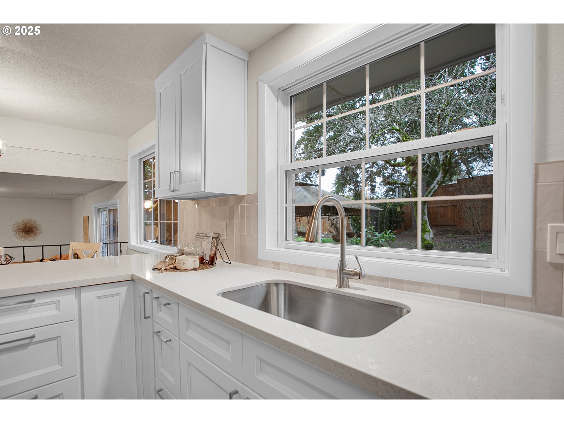 16211 Southwest Ellerson Street Beaverton, OR 97007 - Photo 14 of 39 Gallery Image 14
