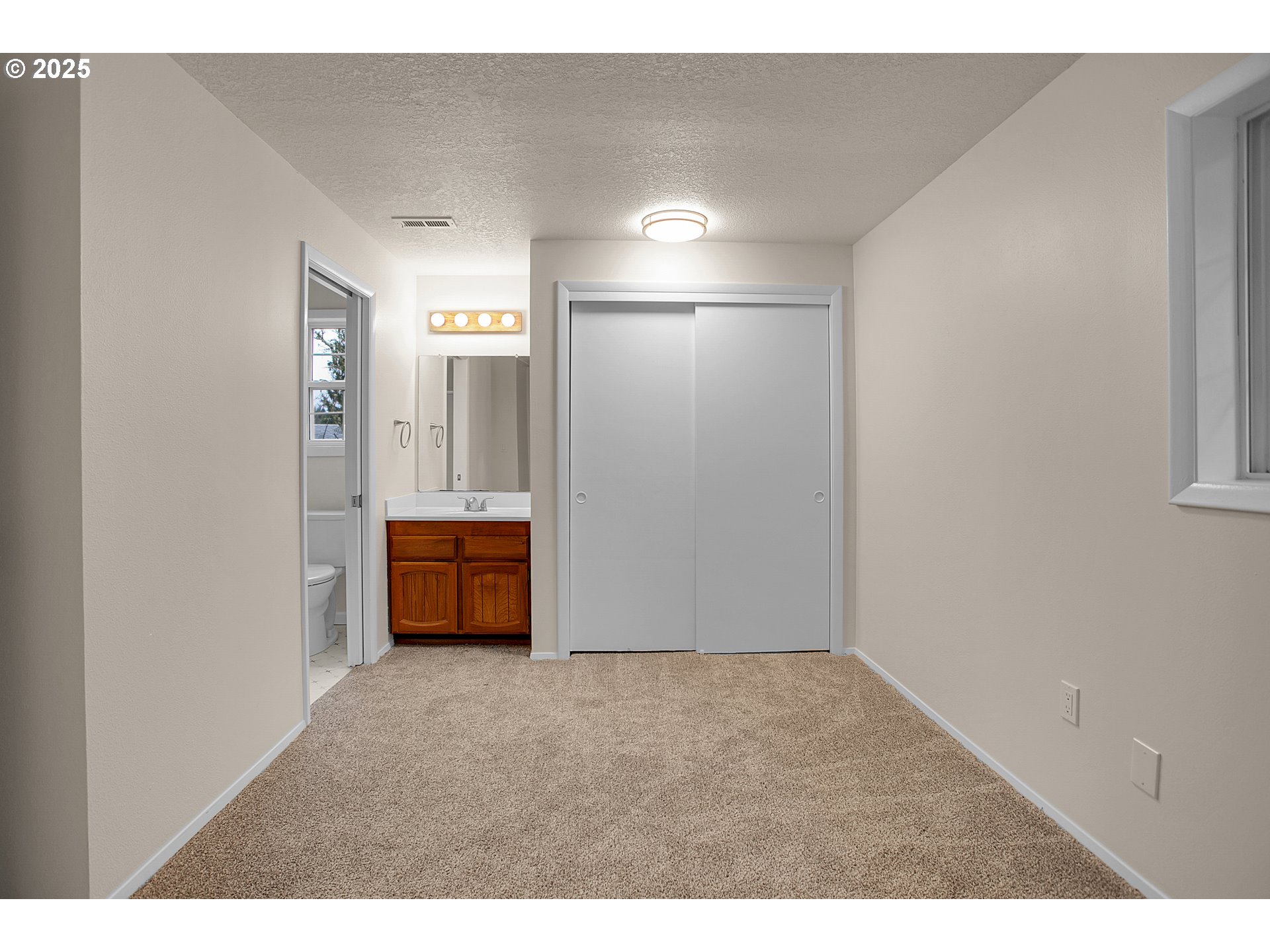 16211 Southwest Ellerson Street Beaverton, OR 97007 - Photo 30 of 39 Bedroom