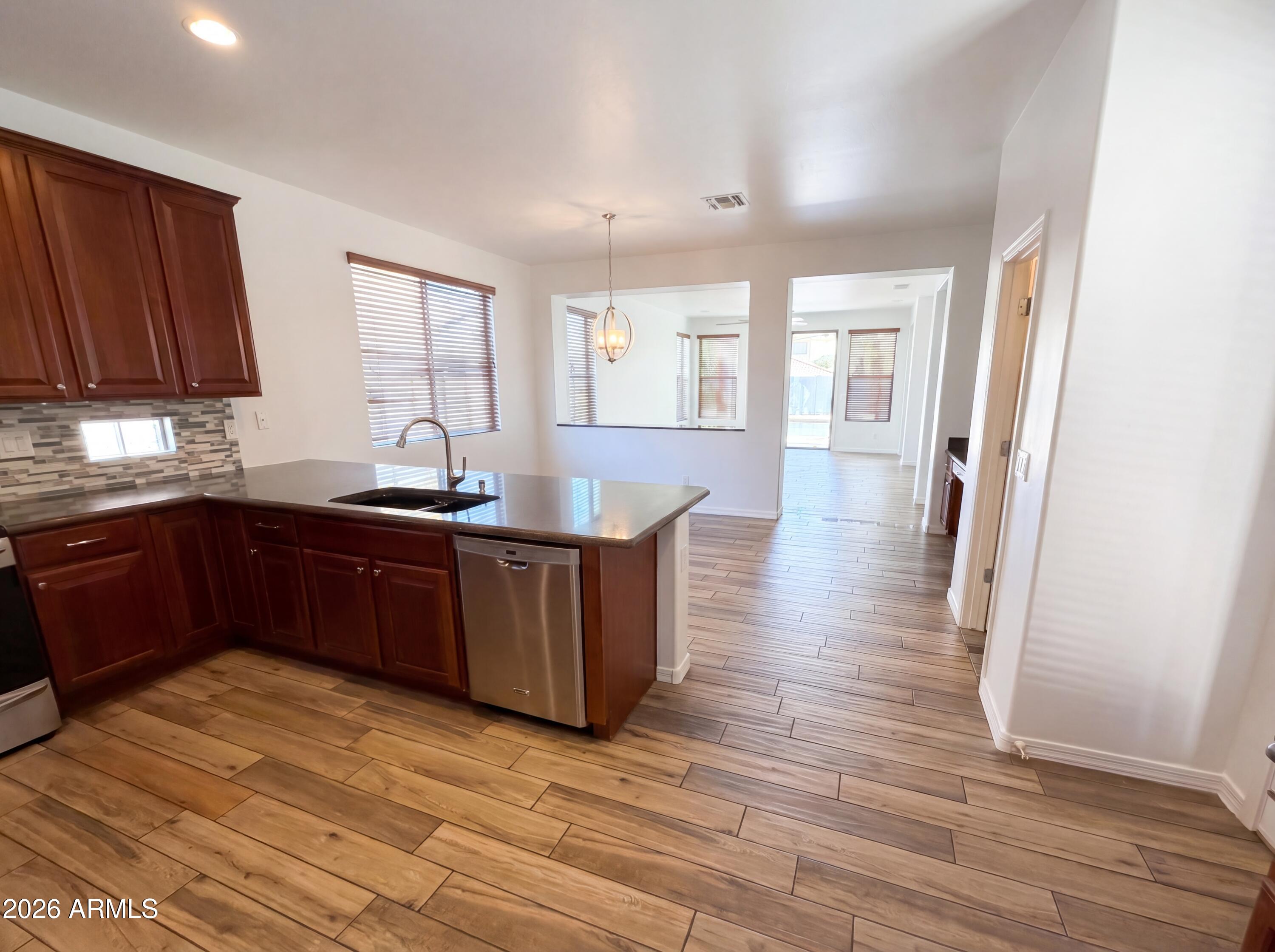 5509 West Rowel Road Phoenix, AZ 85083 - Photo 12 of 48