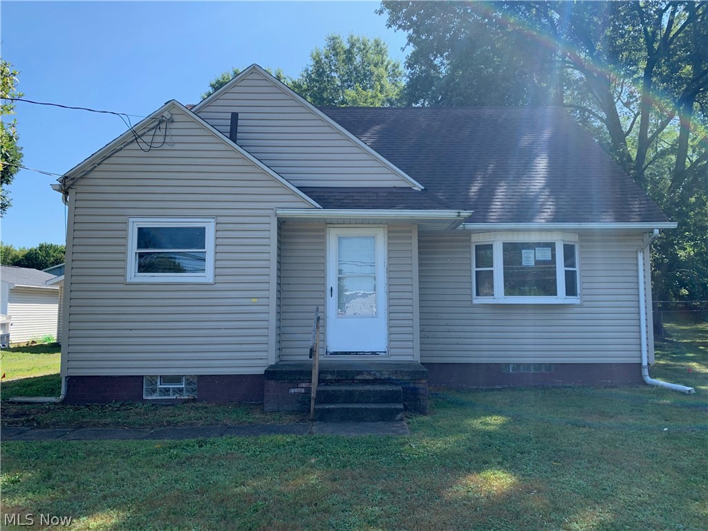 487 Ewart Road Akron, OH 44312 - Photo 1 of 13 Gallery Image 1