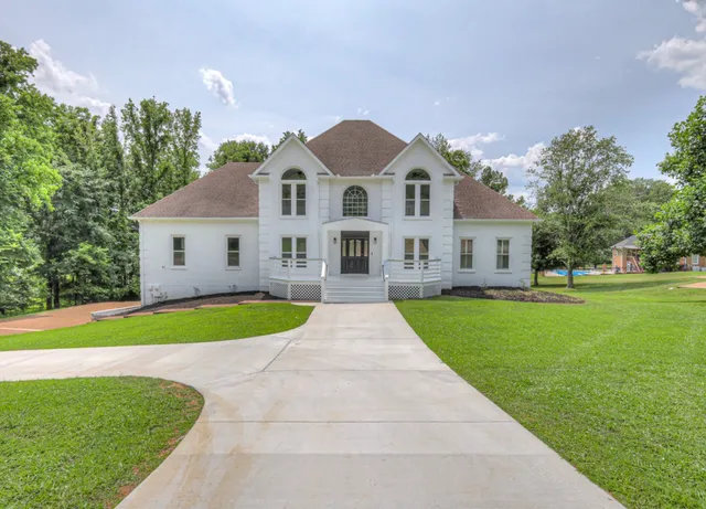 $949,900 | 1202 Willow Brook Pass, Mount Juliet, TN 37122